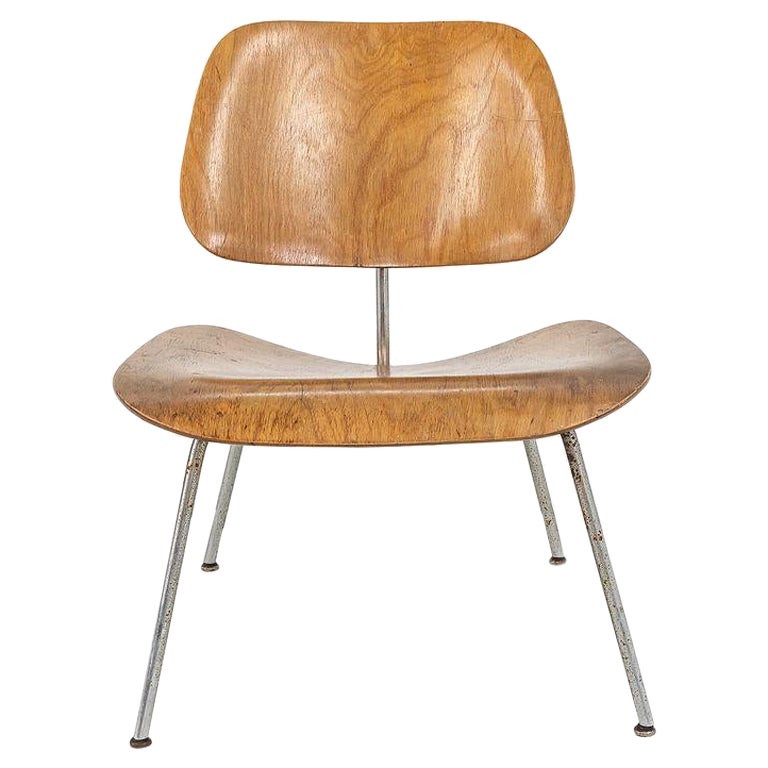 C. 1948 Charles and Ray Eames LCM Lounge Chair in Birch by Evans / Herman Miller