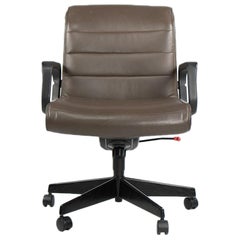 C. 2006 Silla de escritorio Knoll Sapper Series Management de Richard Sapper en piel
