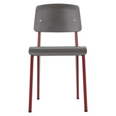 Jean Prouve para Vitra Sillas de comedor estándar SP en rojo japonés con asiento de plástico
