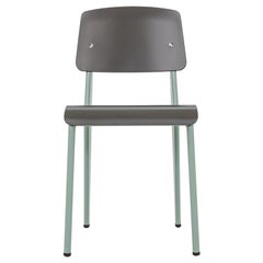 Neu in Box Jean Prouve für Vitra Standard SP Esszimmerstühle in Grün mit grauem Sitz