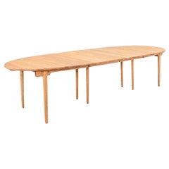 2022 Hans Wegner for Carl Hansen CH338 Dining Table with Two Leaves in Oiled Oak