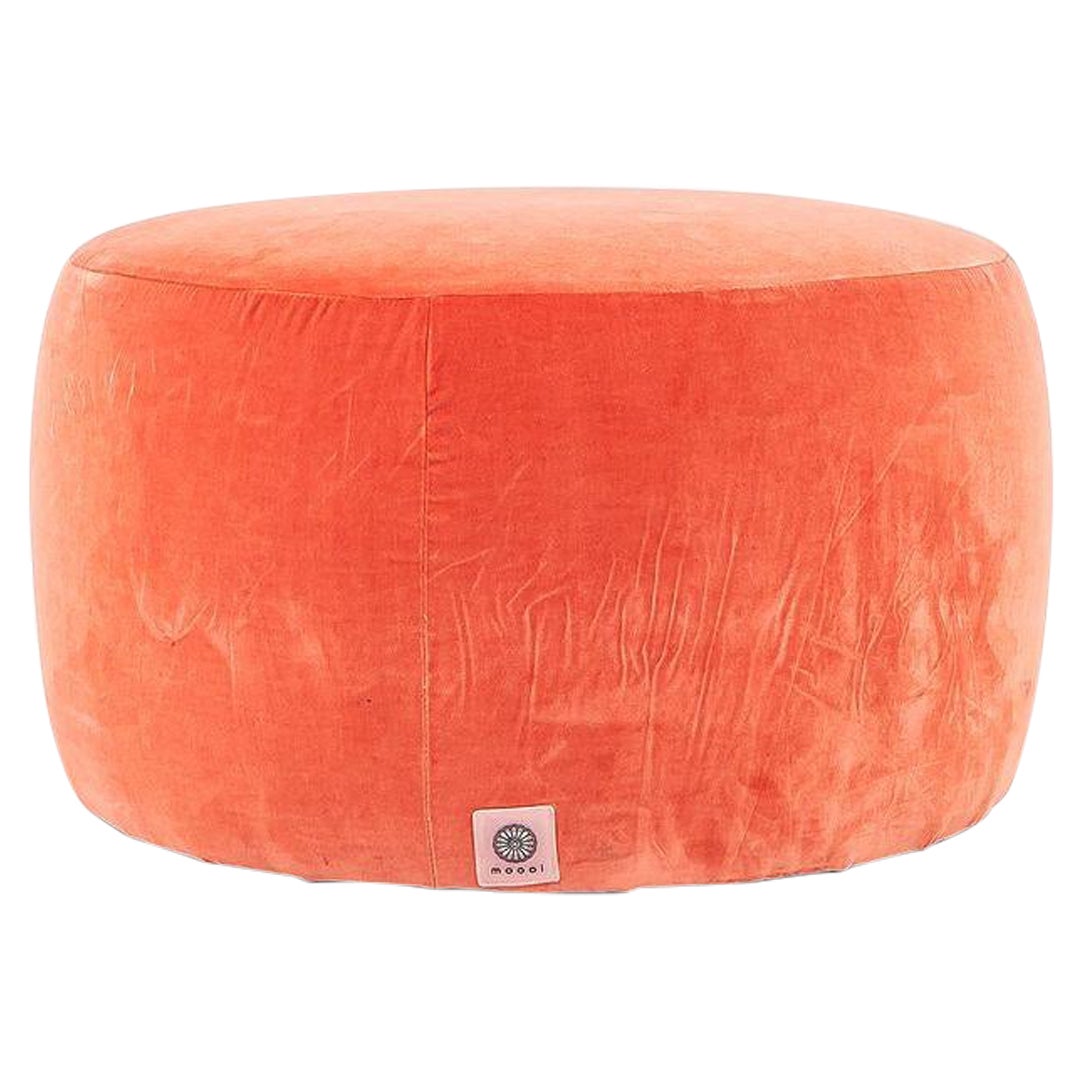 2022 MOOOI Works for MOOOI Pooof Ottoman/Stool Seat in Harald 3, 543 en vente
