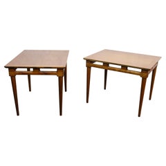 Mid-Century Vintage Sculptural Amerikanischer Nussbaum End Tische