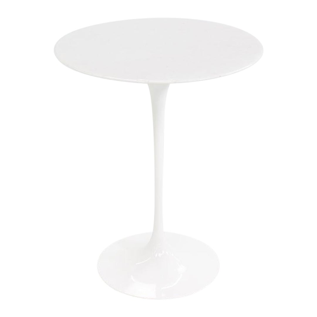 2008 Eero Saarinen para Knoll Mesa auxiliar redonda con pedestal Tulip y tapa de mármol de 16 pulgadas