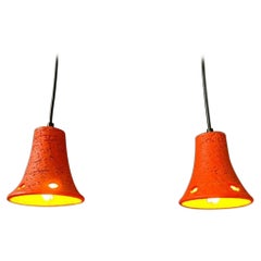 Set von 2 orangefarbenen Retro-Keramik-Hängelampen, 1970er Jahre
