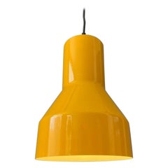 Hängeleuchte aus gelbem Metall in Industrieform aus dem Space Age-Zeitalter, 1970er Jahre
