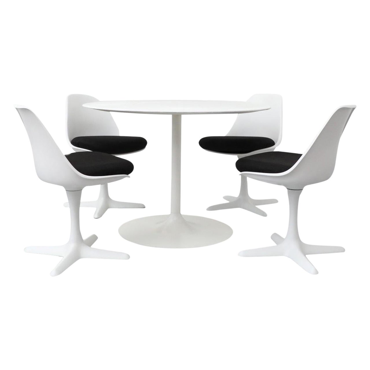 Table de salle à manger de style Saarinen mi-siècle avec plateau blanc et base tulipe crème en vente
