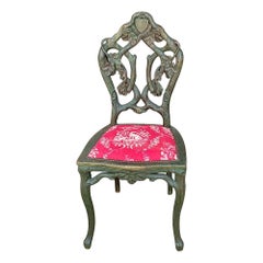 XIX sec. Sedia da fianco francese dipinta di verde e intagliata Black Forest in lino Dog Toile