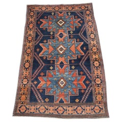 Tapis caucasien ancien avec motif d'étoiles Lesghi, vers 1900