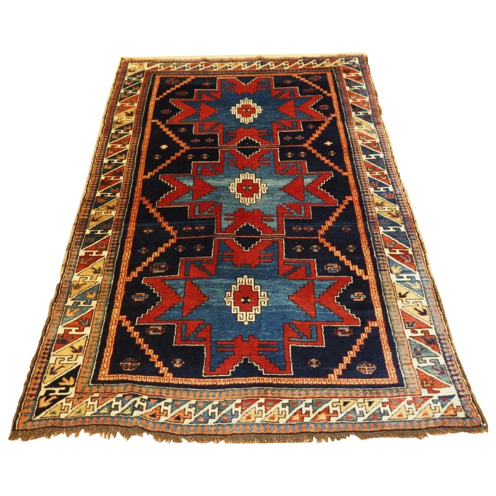 Antigua alfombra caucásica derbent de magnífico color, circa 1900