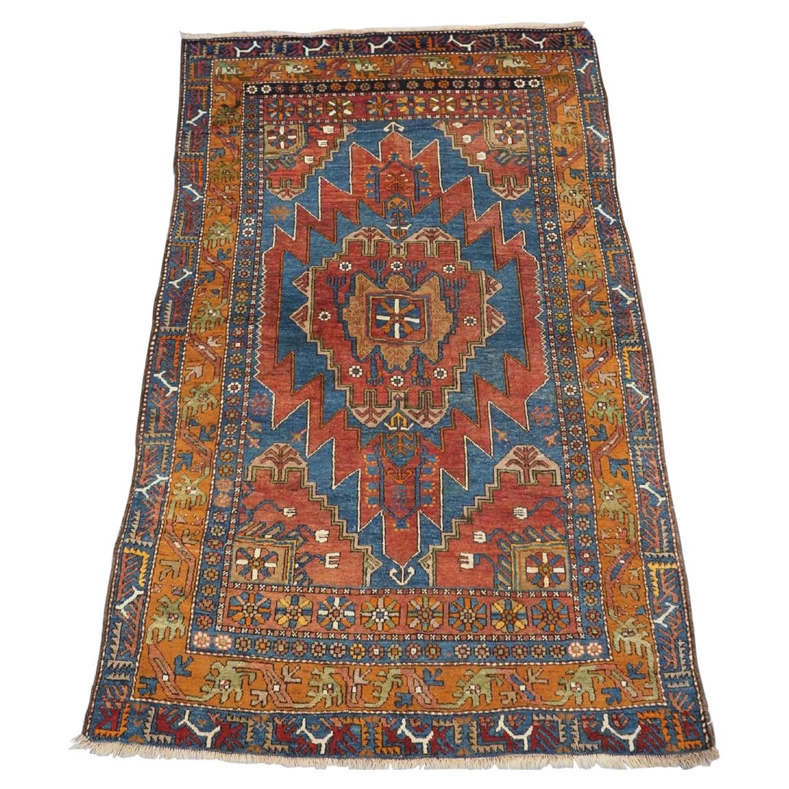 Antigua alfombra turca Yahyali de diseño tradicional, circa 1900