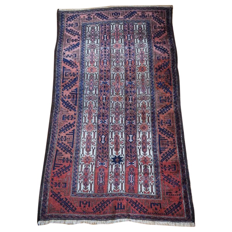 Antiker Baluch-Teppich mit seltenem weißem Grundstreifen-Design, um 1900