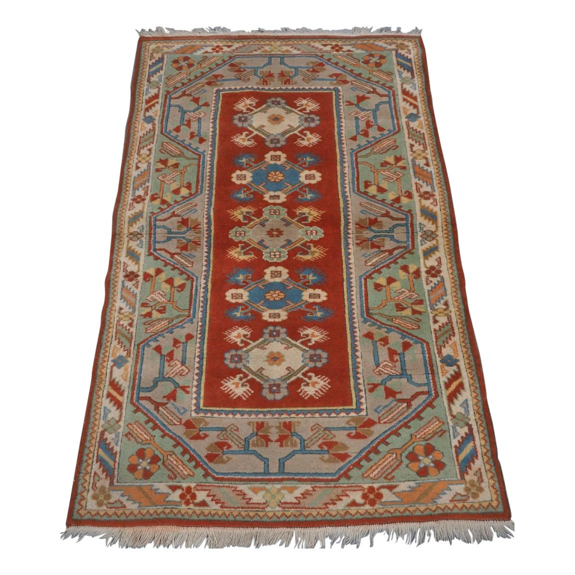 Tapis Milas turc ancien, design traditionnel aux couleurs douces, vers 1960