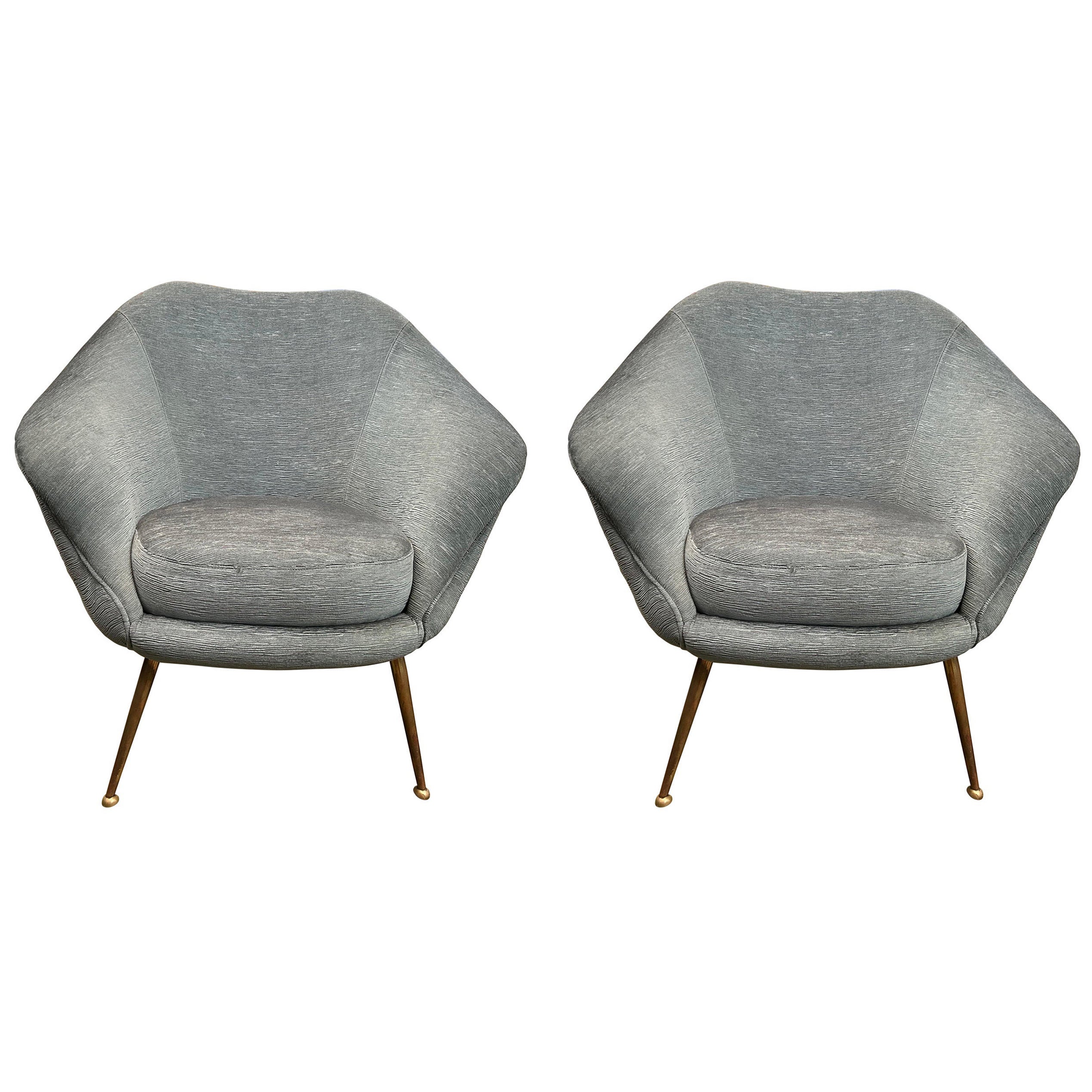 Pair Of Italian Modern Lounge Chairs In The Manner Of Gio Ponti