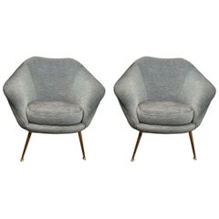 Pair Of Italian Modern Lounge Chairs In The Manner Of Gio Ponti