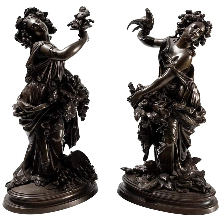 Coppia di figure allegoriche di autunno e primavera in bronzo francese della fine del XIX secolo