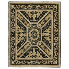 Rug & Kilim's europäisches Flachgewebe im Tudor-Stil in Schwarz mit Goldmotiv