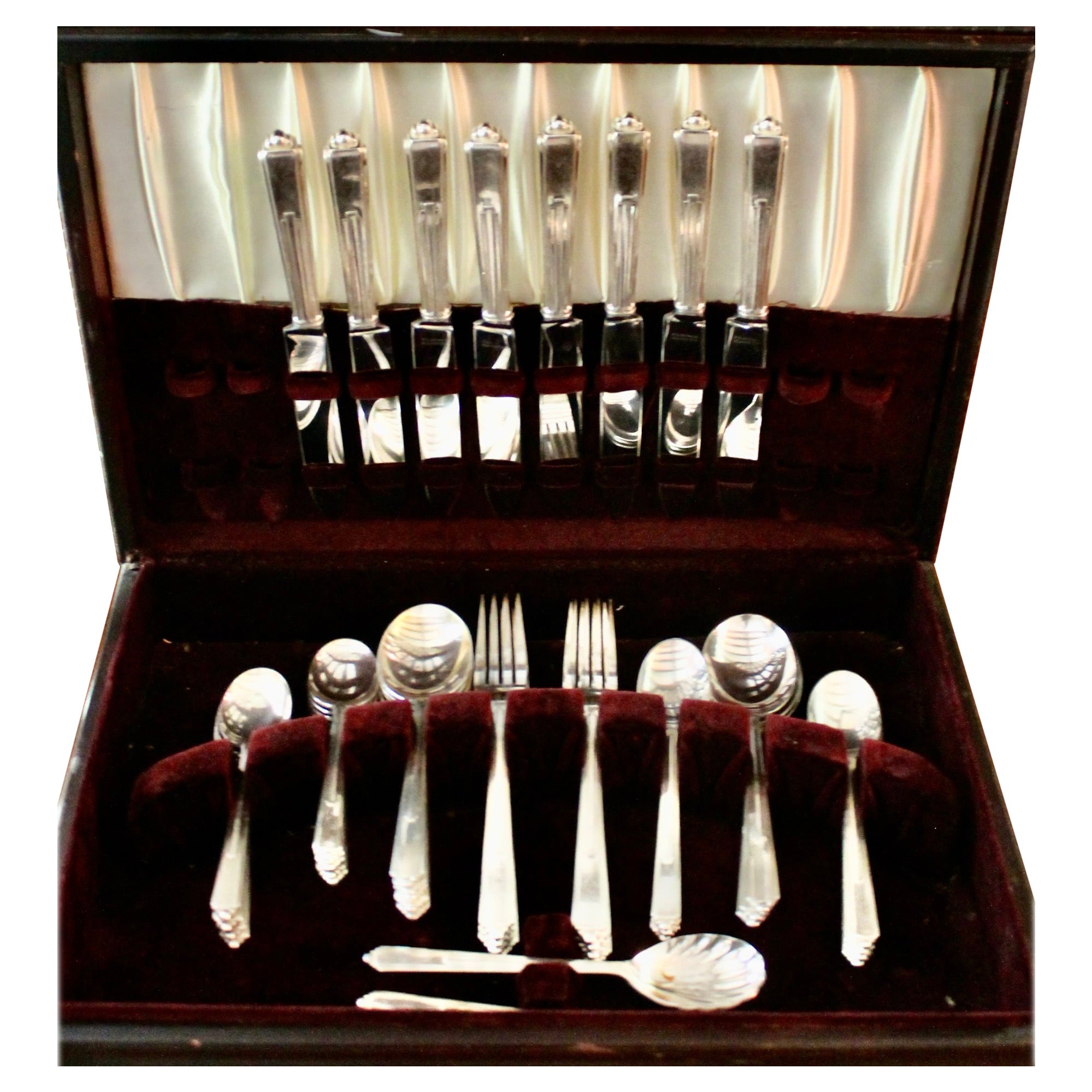Art Deco Reed & Barton 'Maid of Honor' service for 8 For Sale