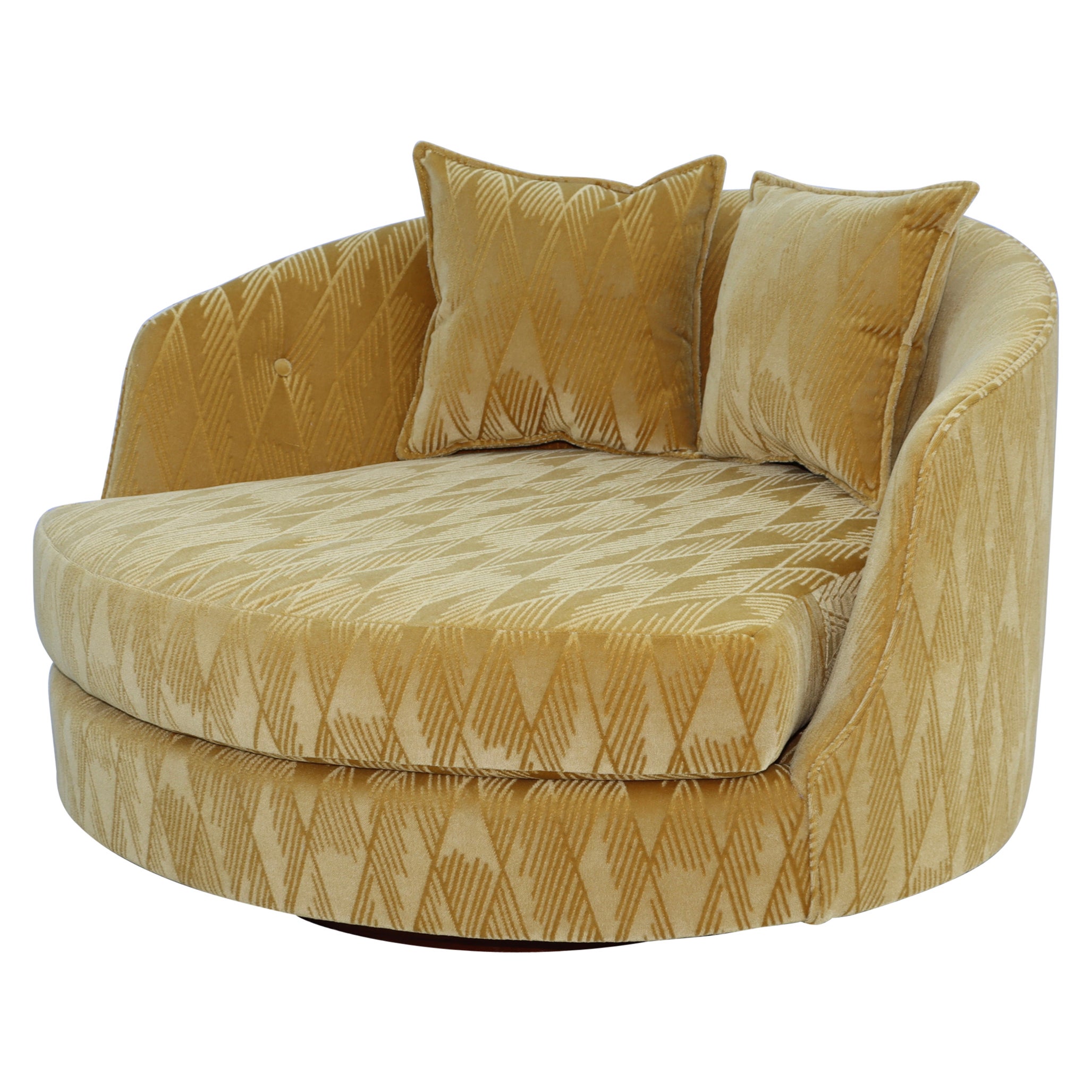 Milo Baughman For Thayer Coggin Large Swivel Chair In Donghia Mohair Fabric