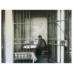 Vintage Jailroom Photograph circa Ende der 1950er Jahre (Silbergelatineabzug)