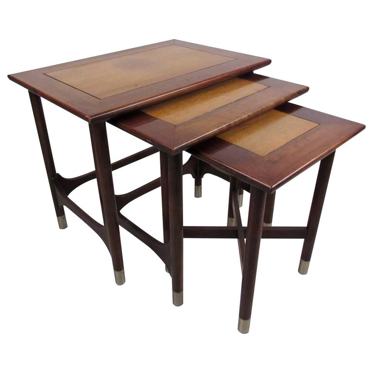 Vintage Nesting Tables by Weiman For Sale at 1stdibs