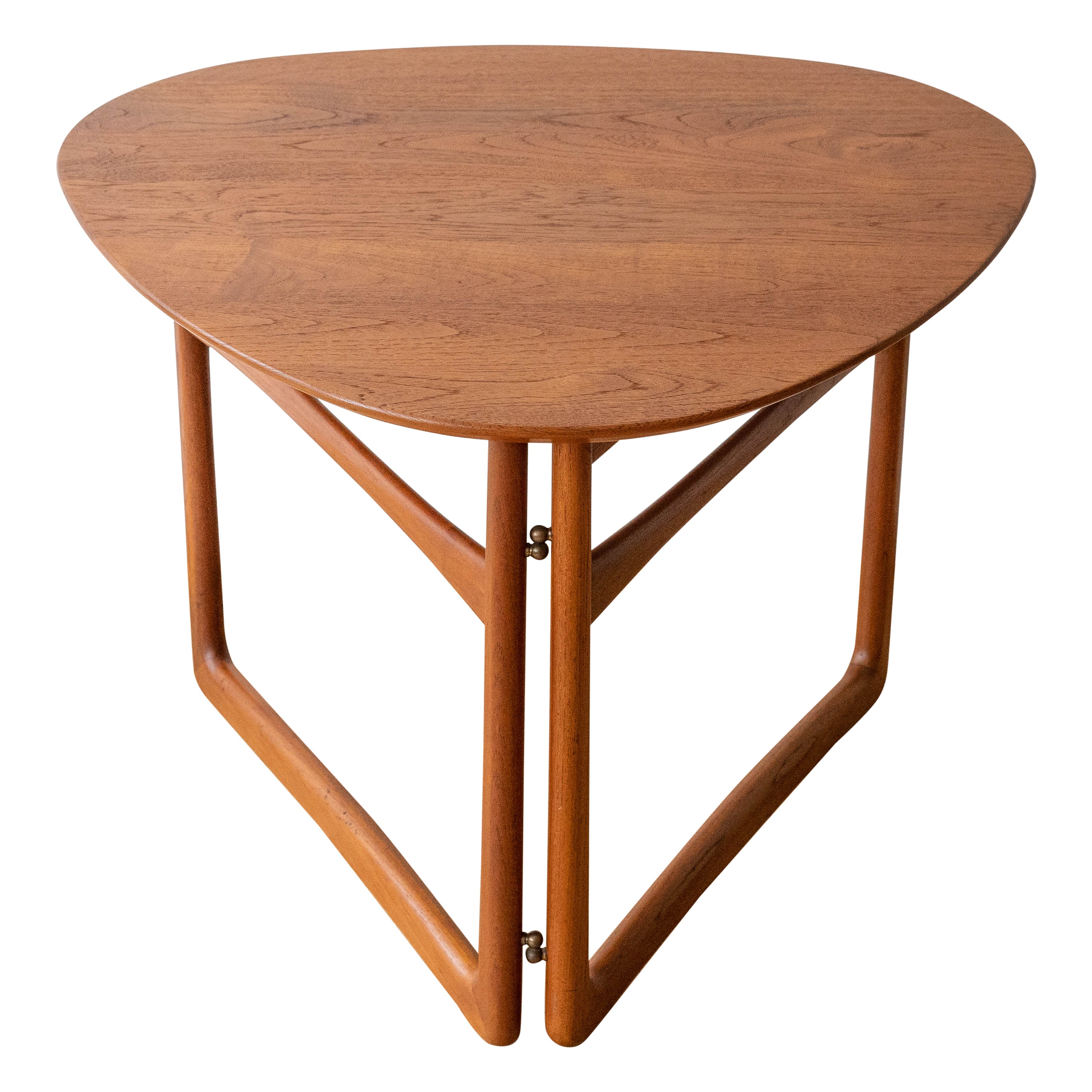 Tavolino triangolare in teak di Peter Hvidt