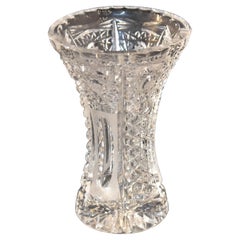 Jarrón de cristal tallado de Inglaterra, hacia 1920