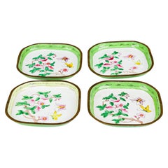 Set di 4 piatti francesi vittoriani piccoli in smalto verde e bianco