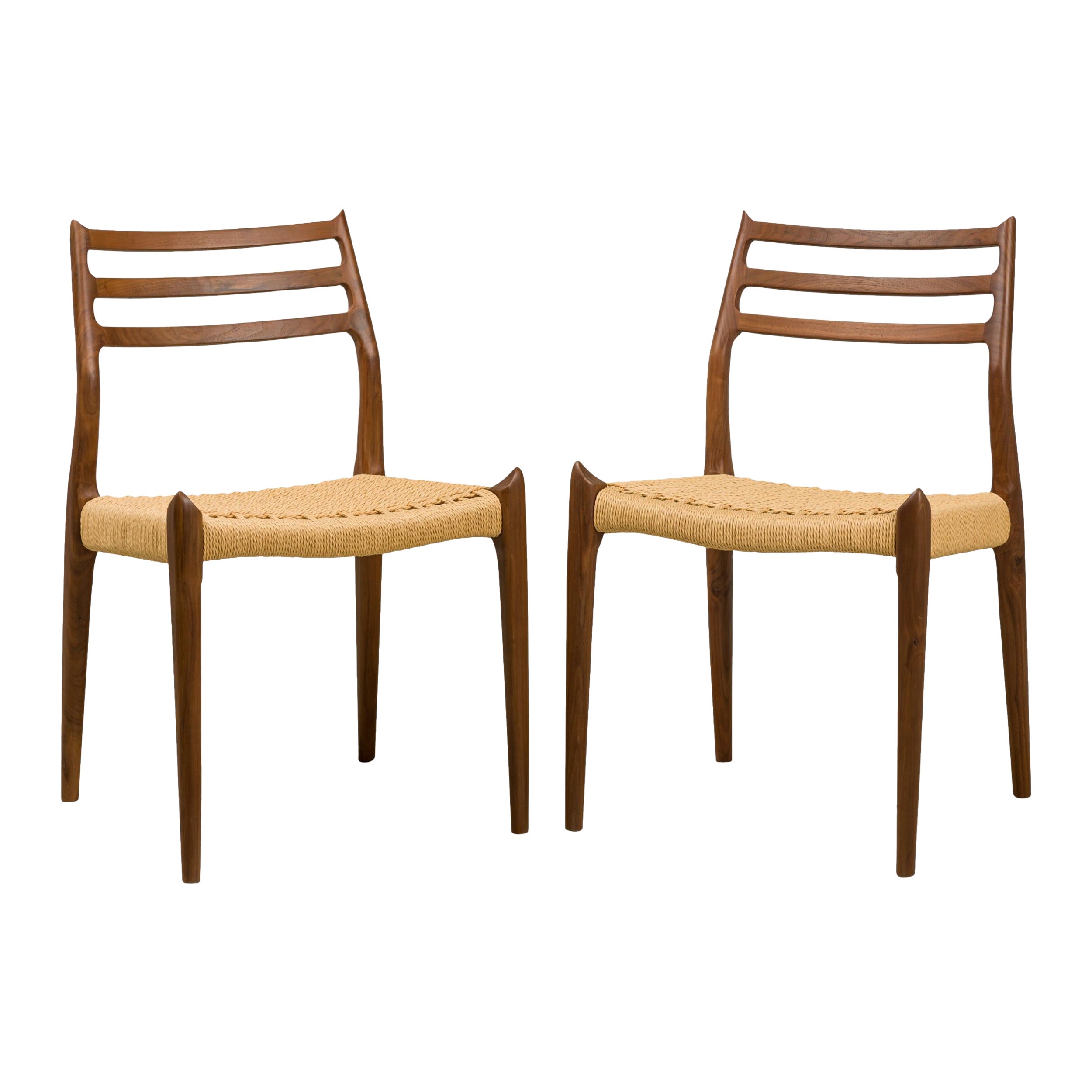 Chaise de salle à manger Nuno en noyer avec assise en corde