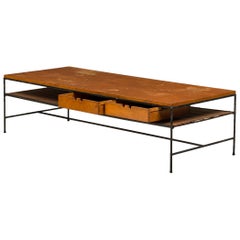 Mesa baja de dos cajones de madera y hierro "Planner", de Paul McCobb para Winchendon