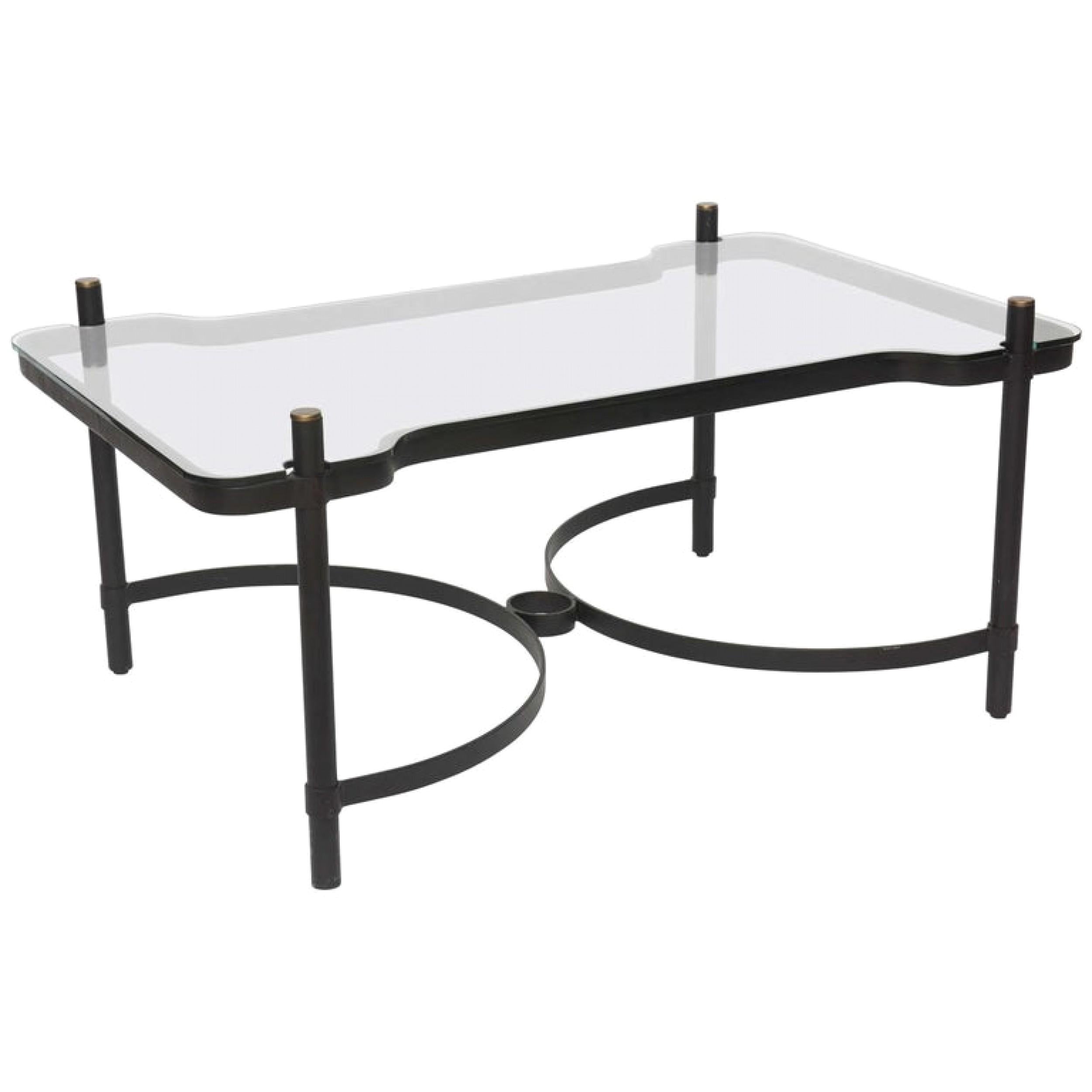 Table basse moderne française en fer, laiton et verre, Jacques Adnet en vente