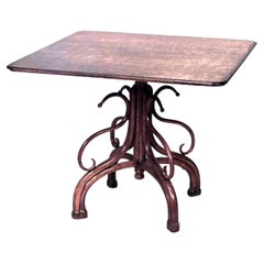 Table carrée en hêtre Beeche du 19e siècle