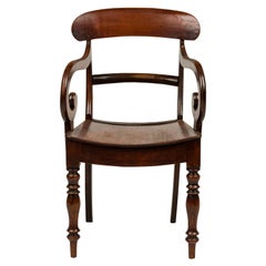Fauteuil à volutes en acajou de style Régence anglaise