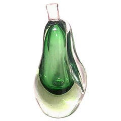 Presse-papier poire en verre vert de style vénitien italien