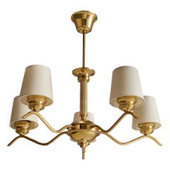 Lustre de créateur suédois, en laiton et tissu, Suède, années 1970