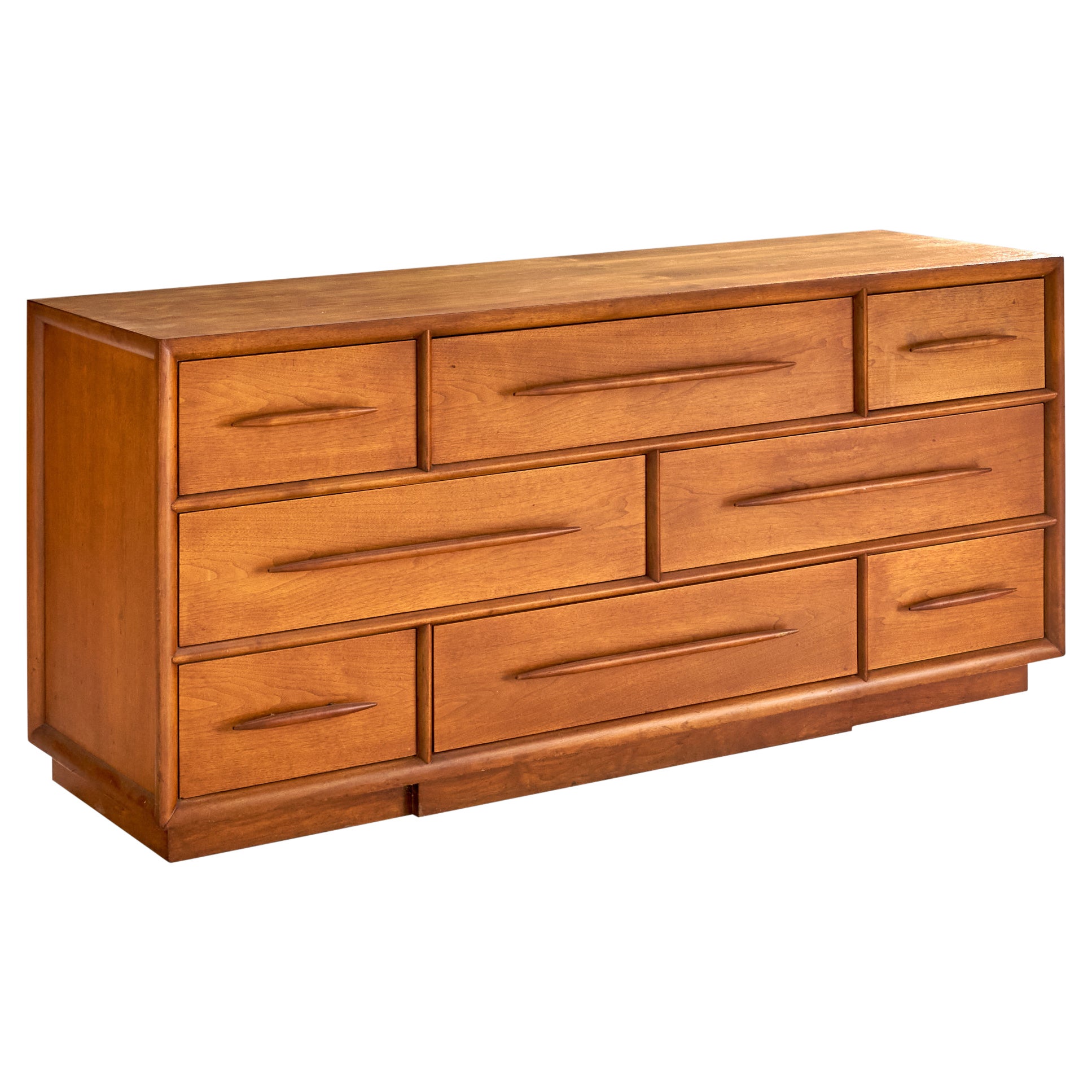T.H. Robsjohn-Gibbings, Dresser, Walnut, USA, 1950s
