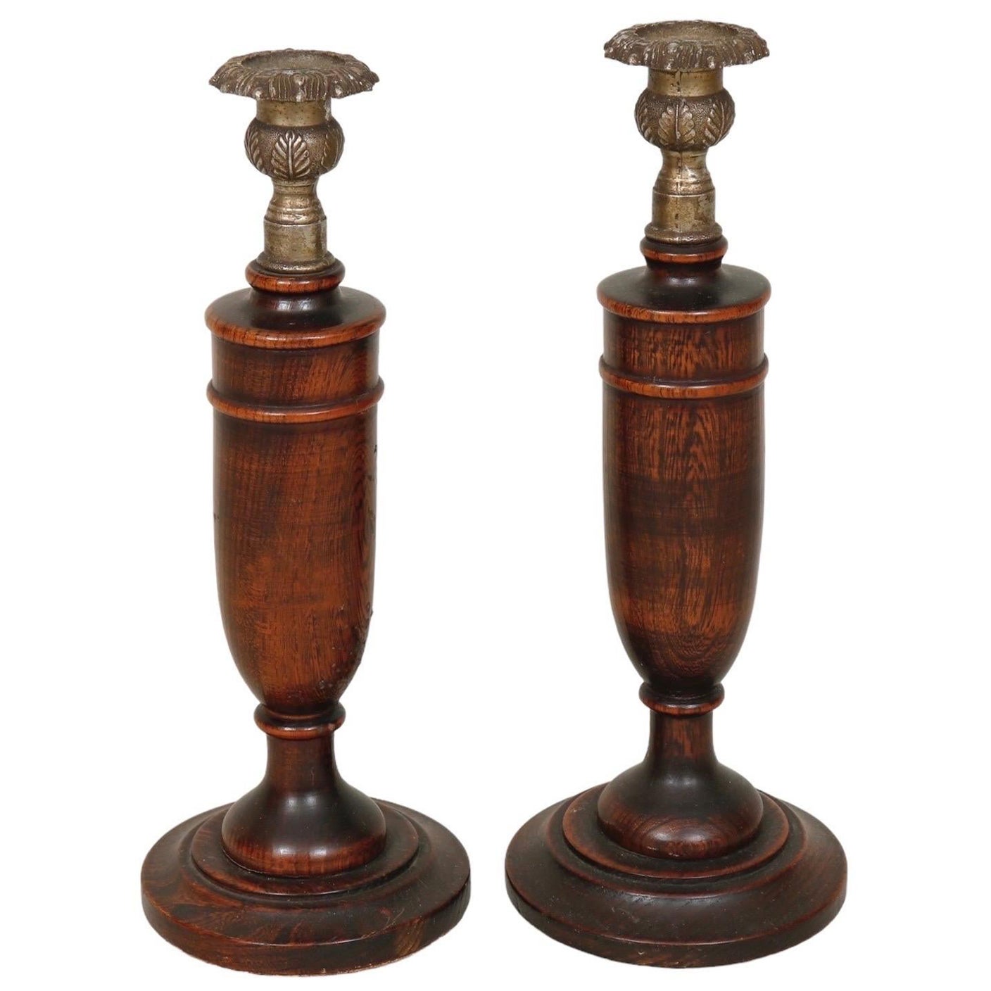 English Antique Silver & Oak Kerzenständer - ein Paar im Angebot