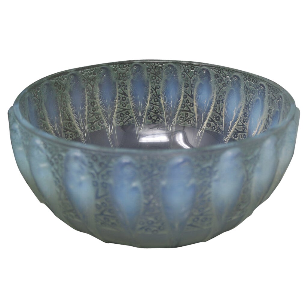 Rene Lalique Opalescent Glass 'Perruches' Bowl