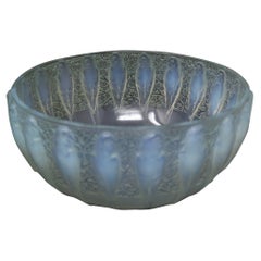 Rene Lalique Opalescent Glass 'Perruches' Bowl