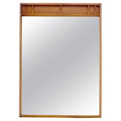 ¡Espejo de pared rectangular de madera de nogal claro moderno de mediados de siglo americano MINT!