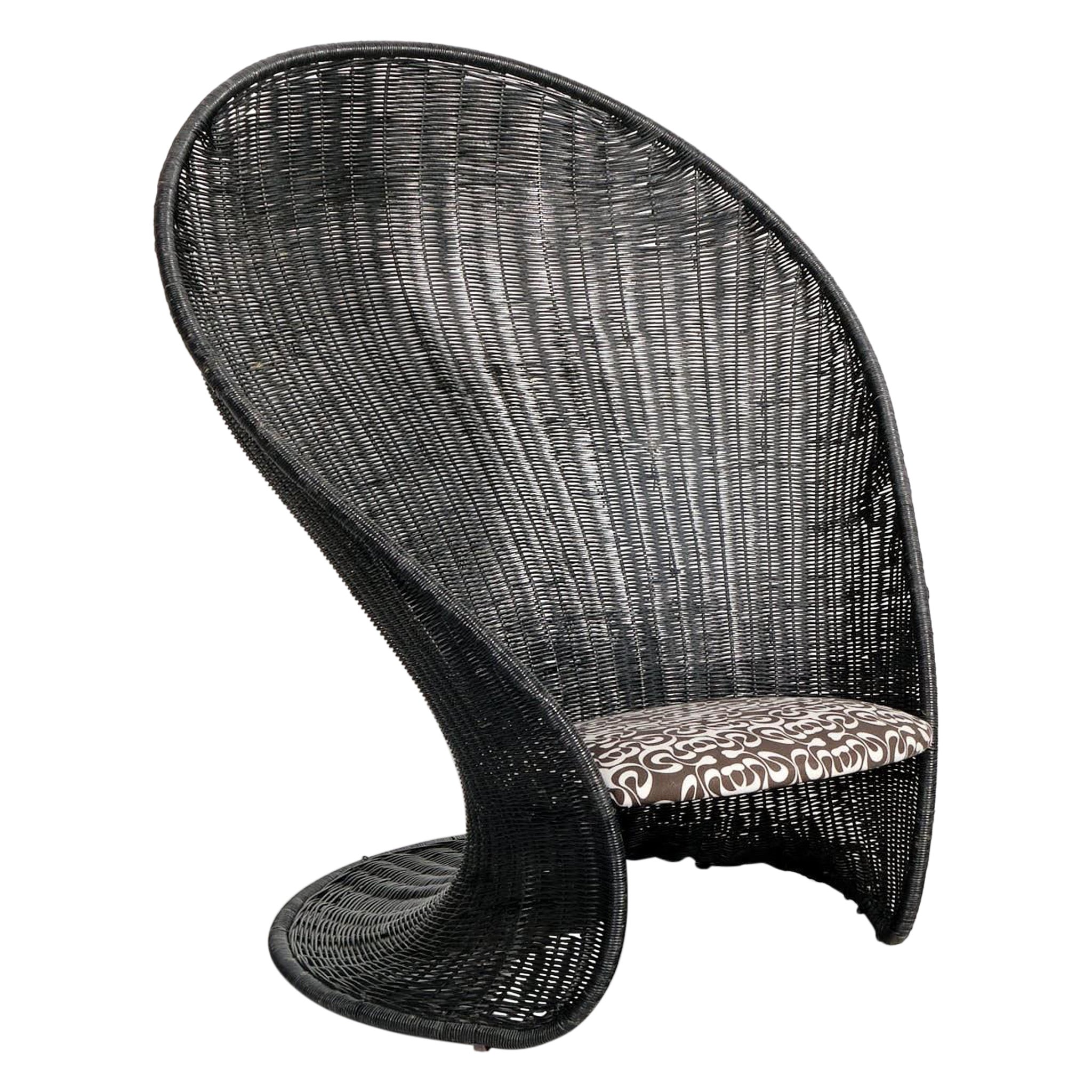 8 Holland Street x Desmond & Dempsey, Vittorio Bonacina  Model '872' armchair For Sale