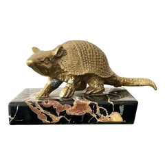 Boho Armadillo-Statue im Vintage-Stil