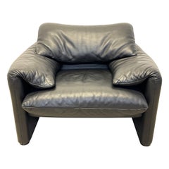 Vico Magistretti Maralunga Loungesessel aus schwarzem Leder für Cassina, 1980er Jahre