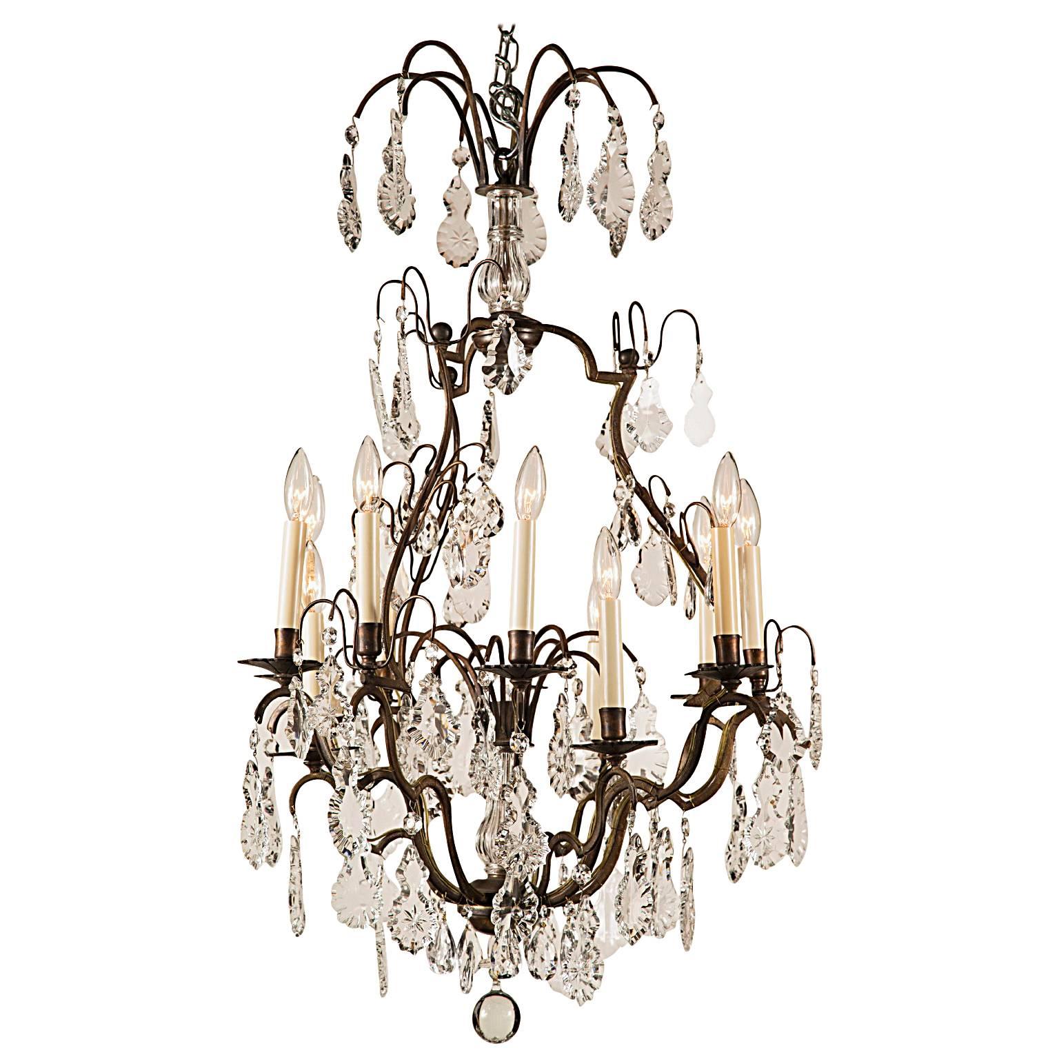 Lampadario in bronzo scuro e cristallo in vendita