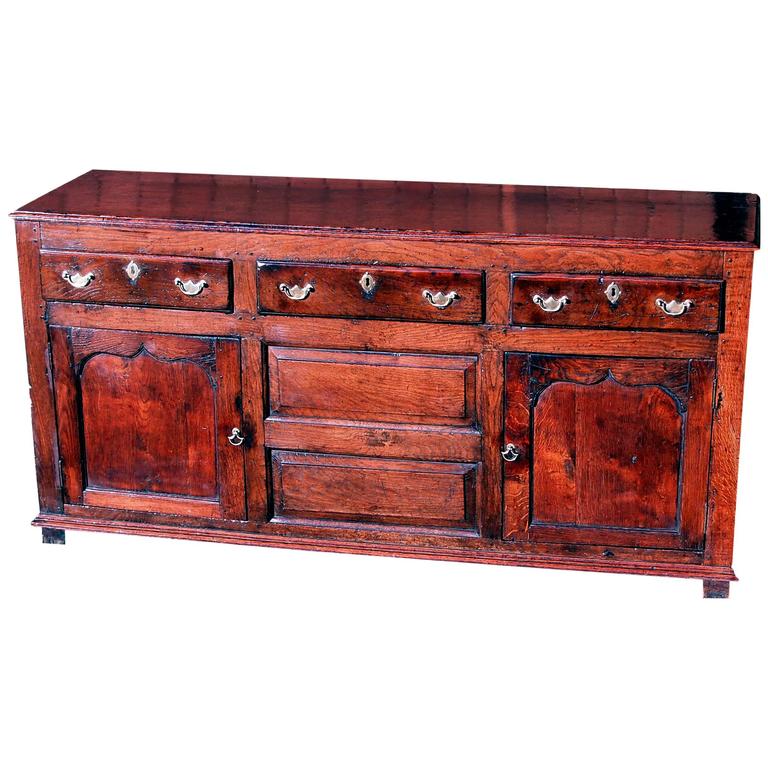 Antique 18th Century Oak Dresser For Sale at 1stdibs