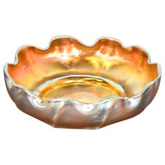 Antique Louis Comfort Tiffany Favrile Iridescent Art Glass Scalloped Bowl