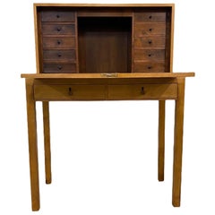 Bijou Funktionalistischer klappbarer Sekretär im finnischen Design, geflammte Birke, 1940er Jahre