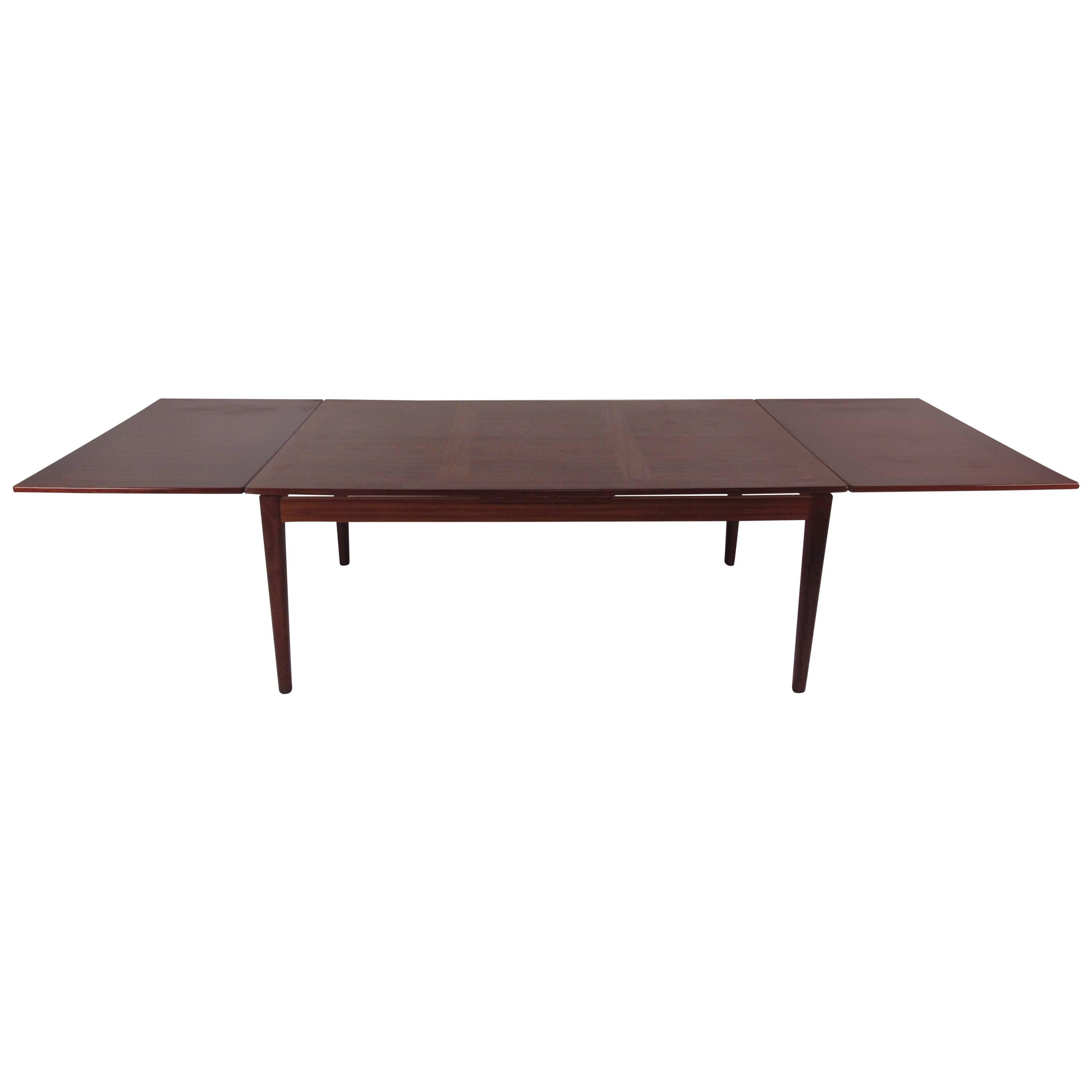 Vintage Modern Rosewood Draw-Leaf Dining Table by Skovby