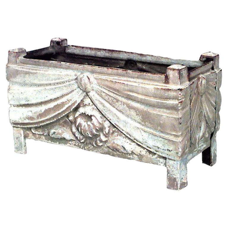 Jardinières en fer Art Déco en vente