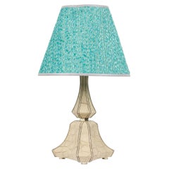 Lampada in pelle goffrata